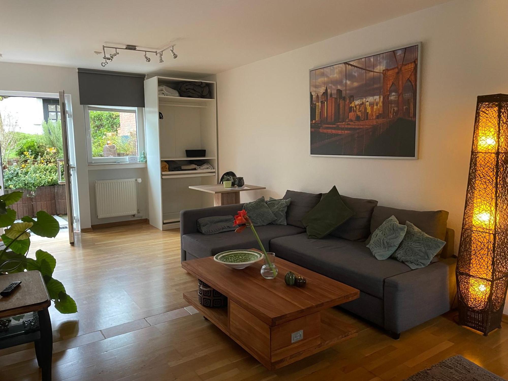 Modernes Appartement Im Gruenen - Stilvoll Und Komfortabel Кёльн Экстерьер фото